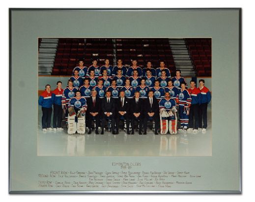 1991-92 Edmonton Oilers Framed Official Team Photo From Locker Room