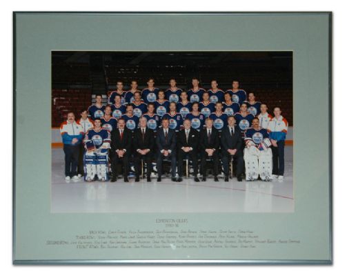 1992-93 Edmonton Oilers Framed Official Team Photo From Locker Room