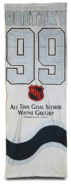 Wayne Gretzky All Time Goal Scoring Record Banner from the Los Angeles Forum