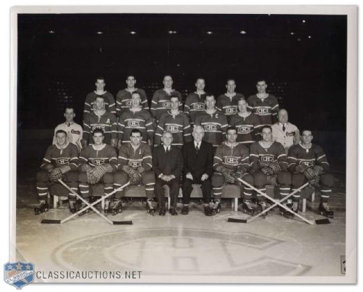 1954-55 Montreal Canadiens Team Photo & Autographs of Richard, Harvey, Selke + + +