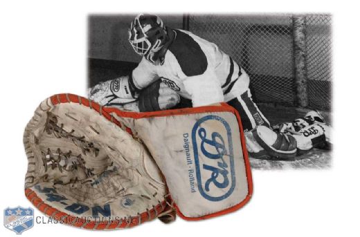 1980s Grant Fuhr Game Used Edmonton Oilers Goalie Catcher Photo Matched!