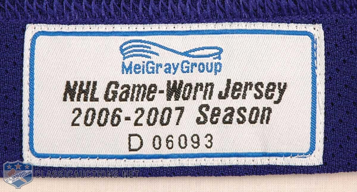 Lot Detail - 2006-07 Markus Naslund Vancouver Canucks Game Worn Vintage  Jersey