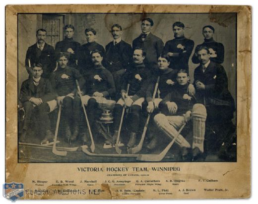1901 Winnipeg Victorias Stanley Cup Champions Team Photograph (8" x 10")