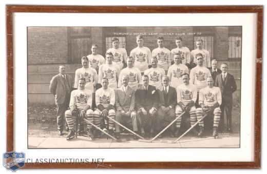 1929-30 Toronto Maple Leafs Team Photograph (12" x 19")