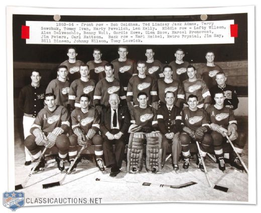 1953-54 Detroit Red Wings Team Photograph (8" x 10")