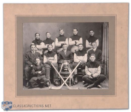 Circa 1910s Manitoba Hockey Team Cabinet Photo with Harry Oliver