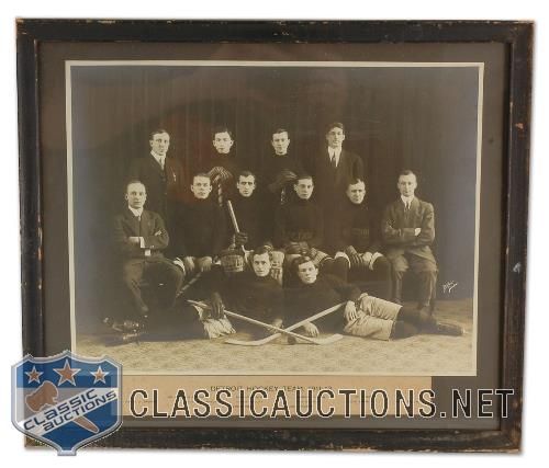 1911-12 Rare Detroit Hockey Team Photo