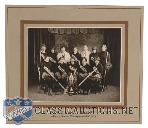 1927-28 Edmonton Monarch Ladies Hockey Club Studio Team Photo