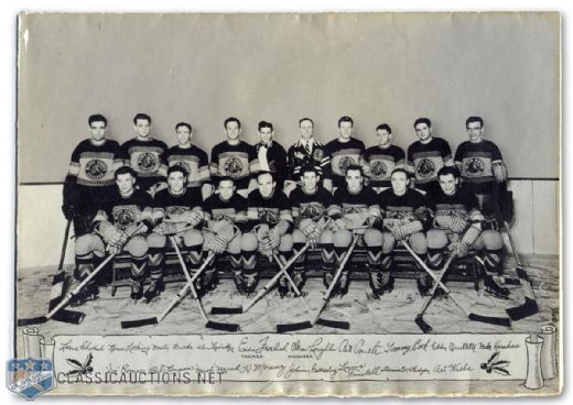 1935-36 Chicago Black Hawks Team Photo Christmas Card Signed by Mike Karakas