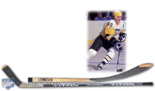 1980s Mario Lemieux Pittsburgh Penguins Titan Game-Used Stick