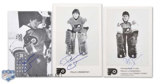 Pelle Lindbergh Signed Philadelphia Flyers Postcard & Maine Mariners Media Guide Collection of 5