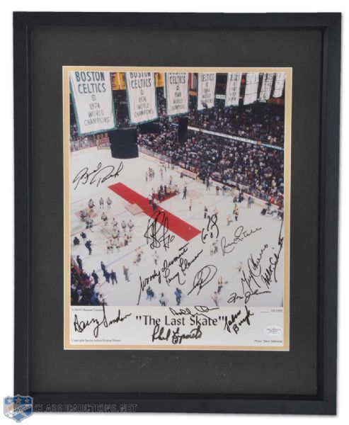 1995 Boston Bruins Boston Gardens Last Event Signed by 14 Bruins (19 1/2" x 16")