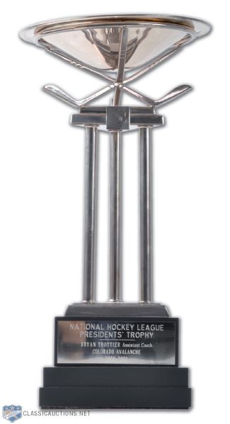 Bryan Trottiers 2000-01 Colorado Avalanche Presidents Trophy (16")