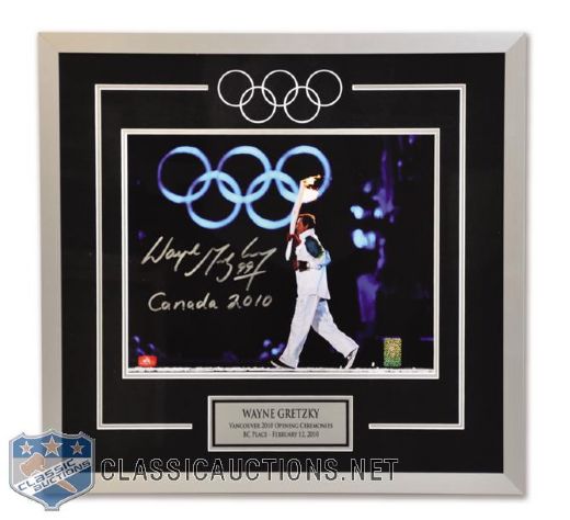 Wayne Gretzky 2010 Winter Olympics Signed Framed Photo with WGA COA (20 1/4" x 21 1/4")