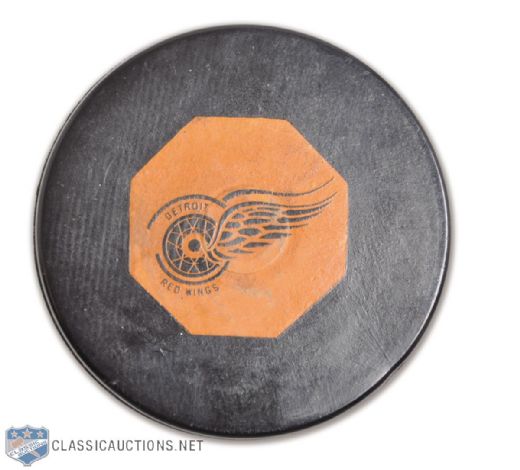 Detroit Red Wings 1958-62 "Original Six" Art Ross Game Puck