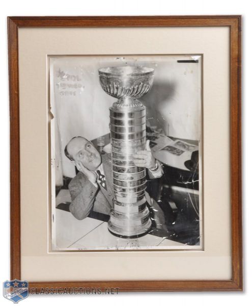 Chicago Black Hawks Coach Bill Stewart 1938 Stanley Cup Framed Photo (19 3/4" x 16 3/4")