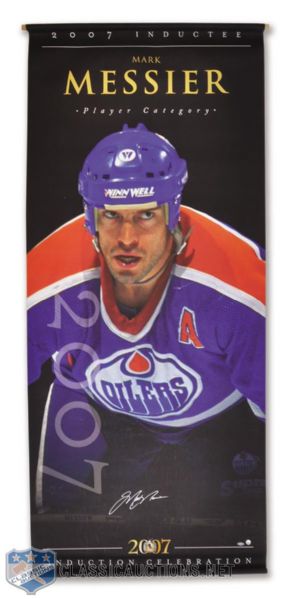 Mark Messier Signed 2007 Hockey Hall of Fame Induction Ceremonies Banner (70" x 30")