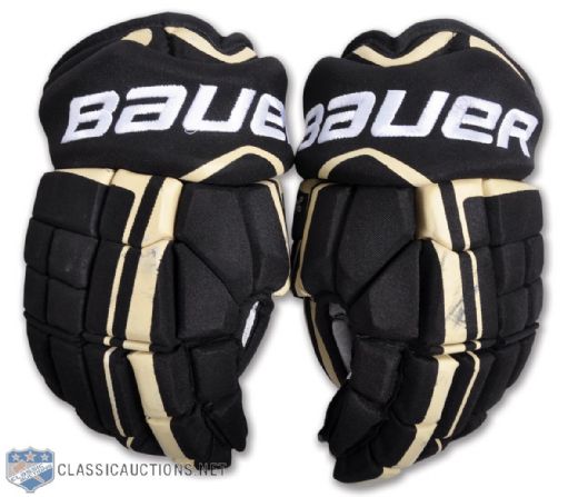 Evgeni Malkins 2009-10 Pittsburgh Penguins Game-Used Bauer Gloves with LOA