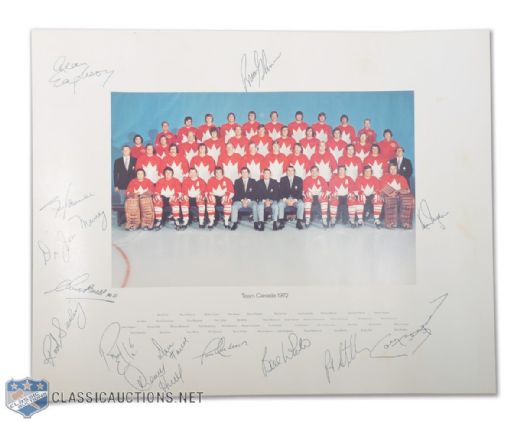 1972 Canada-Russia Series Team Canada Team-Signed Picture by 14 (16" x 20")