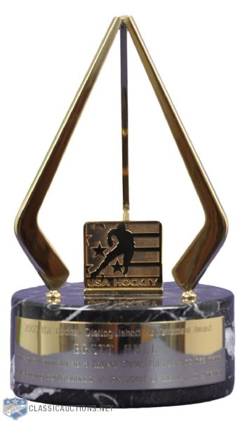 Brett Hulls 2003 USA Hockey Distinguished Achievement Award (9 1/2") 