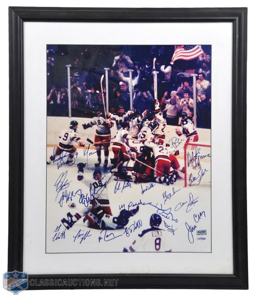 Brett Hulls Team USA 1980 "Miracle on Ice" Framed Limited-Edition Team-Signed Photo (22 1/2" x 26 1/2") 