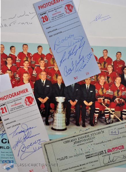 Chicago Black Hawks 1960-61 Stanley Cup Champions Autograph Collection of 18