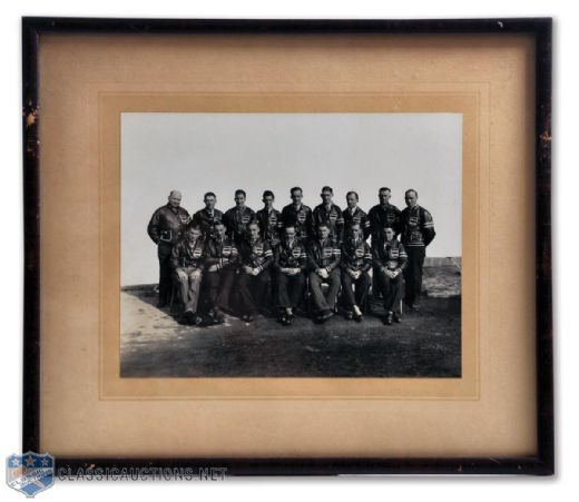 Ottawa Senators Late-1920s Framed Team Photo (12 1/2" x 14 1/2")