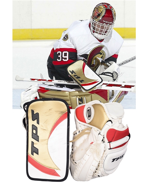 Dominik Haseks 2005-06 Ottawa Senators TPS Game/Practice-Used Glove and Blocker