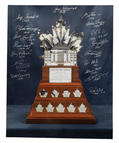NHL Conn Smythe Trophy Past Winners Multi-Signed Photo by 17 with Inscriptions Including Roy, Beliveau, Leetch and Parent with LOA (16" x 20") 