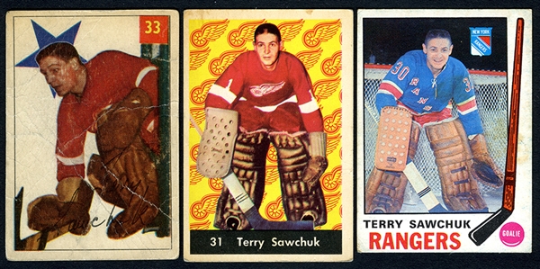 Terry Sawchuk and Glenn Hall 1950s / 1960s Hockey Card Collection of 9