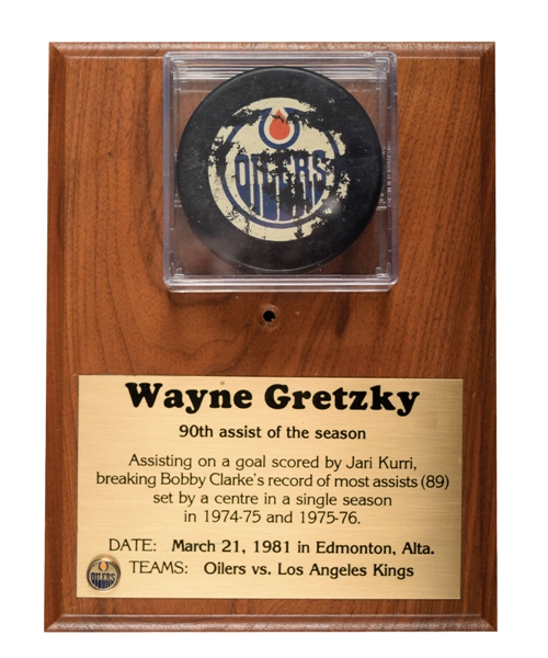Wayne Gretzkys 1980-81 Edmonton Oilers "90th Assist of Season" Record Milestone Puck