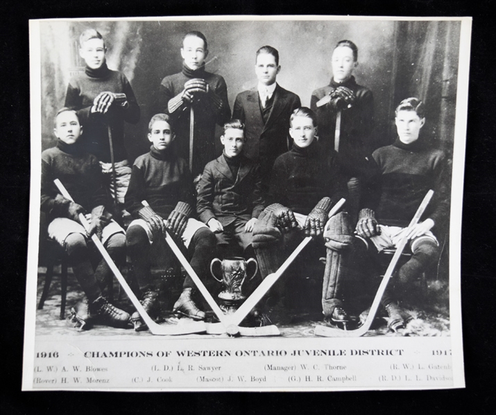 Vintage 1916-17 Mitchell Hockey Team Photo Featuring Howie Morenz