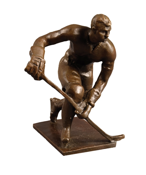 Beautiful 1968 Hockey Player Bronze Statue (6 1/2")
