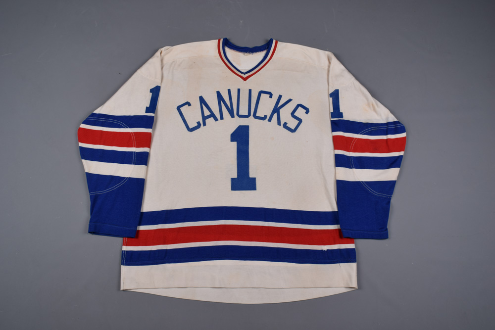 6,421 Canucks Jersey Stock Photos, High-Res Pictures, and Images - Getty  Images