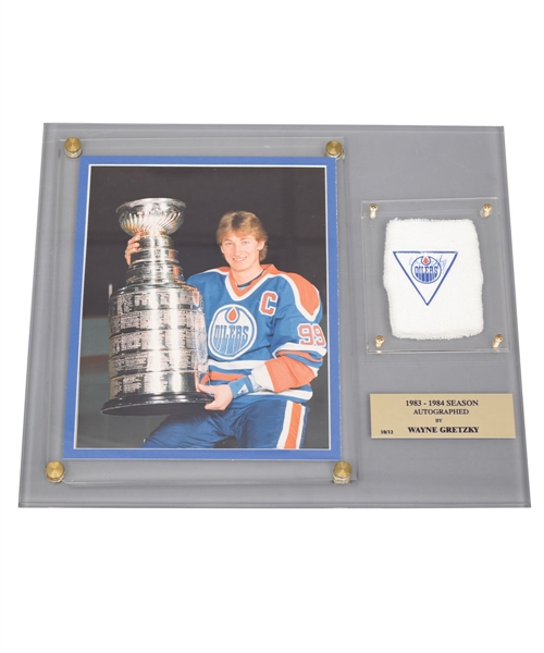 Wayne Gretzky 1984 Autographed Edmonton Oilers Wristband Display (13" x 16")