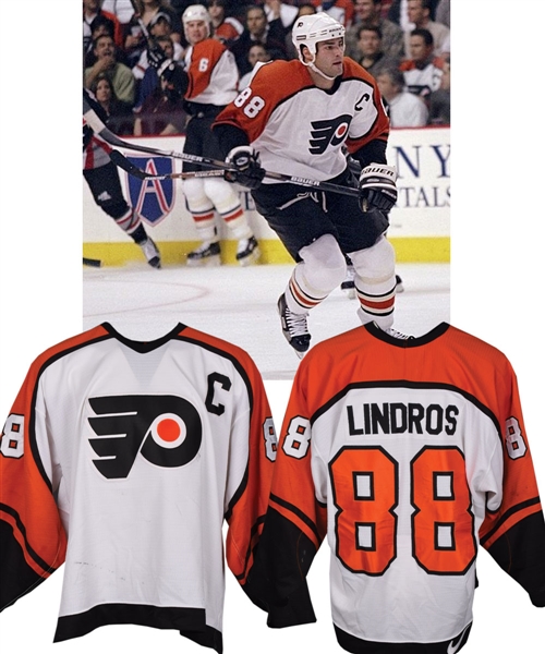 Eric Lindros 1997-98 Philadelphia Flyers Game-Worn Captains Jersey with His Signed LOA