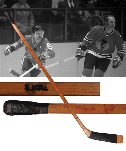 Bobby Hulls 1971-72 Chicago Black Hawks Game-Used Team-Signed Stick - 50 Goal Season!