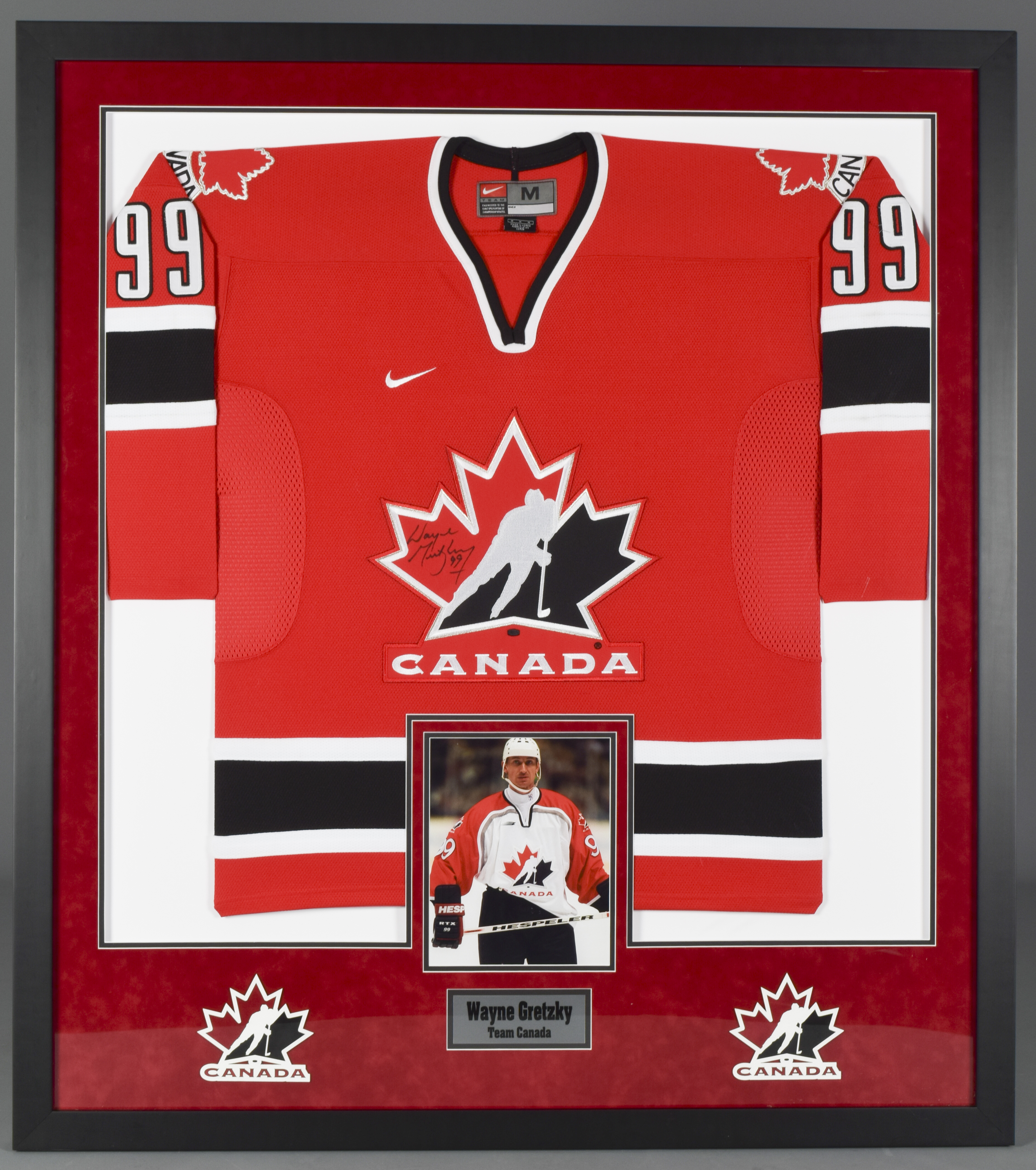 Lot Detail - Wayne Gretzky Signed Team Canada Red Jersey