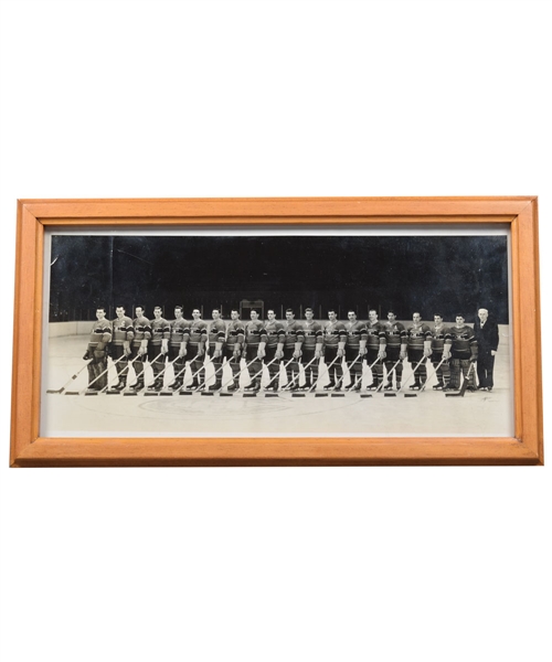 Montreal Canadiens 1947-48 Framed Panoramic Team Photo by Rice Studios (11” x 21”) 