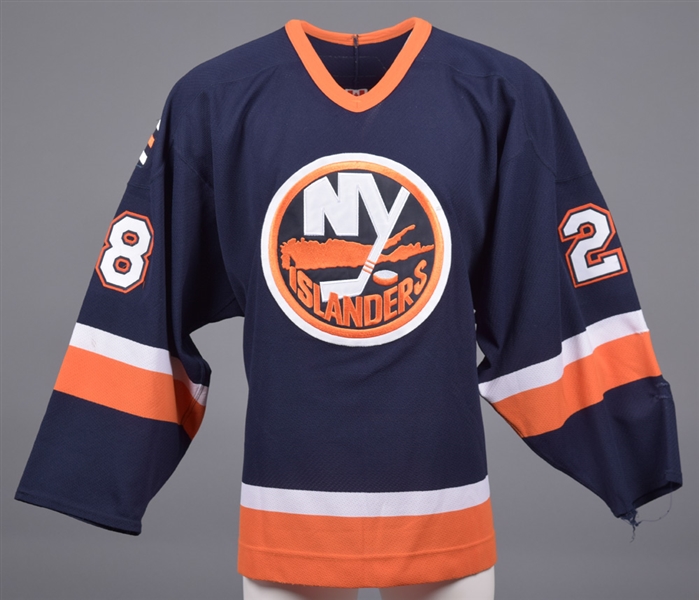 Wyatt Smiths 2005-06 New York Islanders Game-Worn Jersey - Team Repairs!