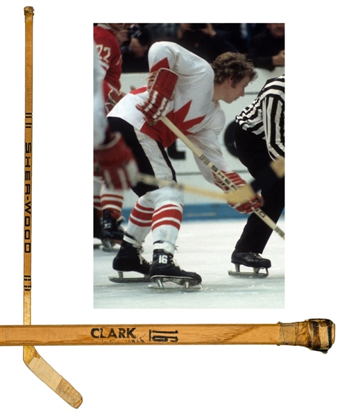 Bobby Clarkes 1972 Canada-Russia Series Team Canada Signed Sher-Wood Game-Used Stick