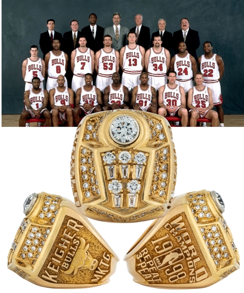 Chicago Bulls 1997-98 NBA Championship 14K Gold and Diamond Ring