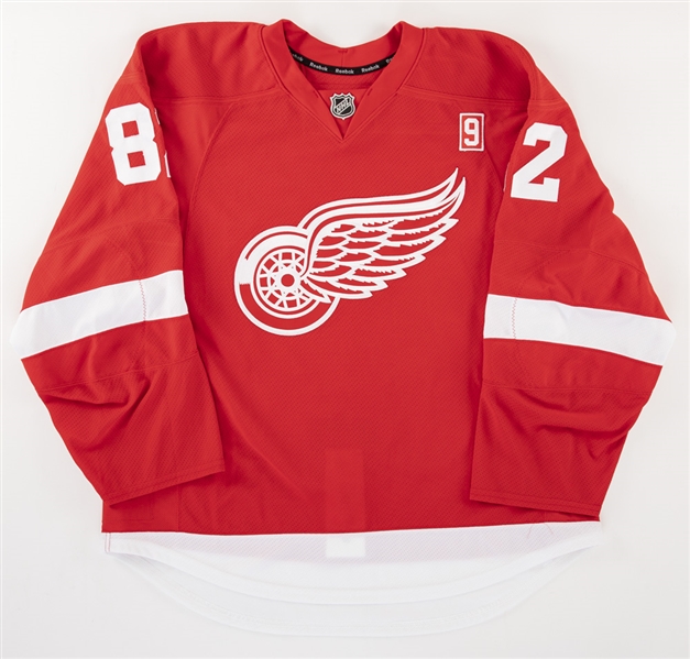 Zach Nastasiuks 2016-17 Detroit Red Wings Game-Issued Jersey with Team COA - Howe Memorial Patch! 