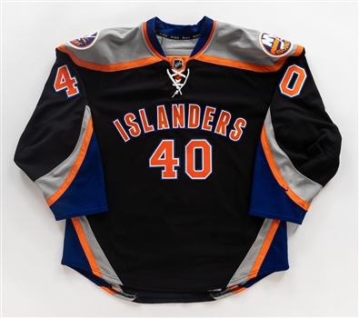 Classic Auctions.net on X: Bryan Trottier's 1981-82 New York Islanders  Game-Worn Jersey - 50-Goal Season! - Photo-Matched!    / X