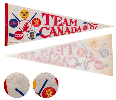 Team Canada 1987 Canada Cup Team-Signed Souvenir Pennant by 33 Including HOFers Gretzky, Lemieux, Hawerchuk, Bourque and Others