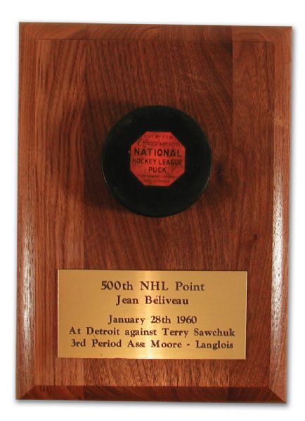 Jean Beliveaus 1959-60 500th NHL Career Point Puck