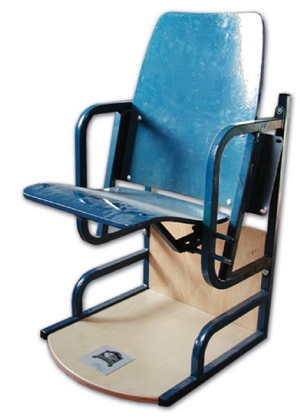 Maple Leaf Gardens Seat Presented to Darryl Sittler