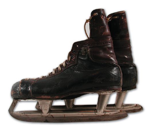 Dit Clappers 1941 Boston Bruins Stanley Cup Championship Game Worn Skates