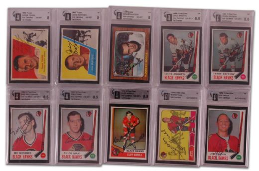 1960’s & ‘70s Chicago Black Hawks Certified/Graded Autographed Card Collection of 21
