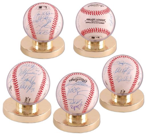 2004 Philadelphia Phillies Baseball Autographed by 13
